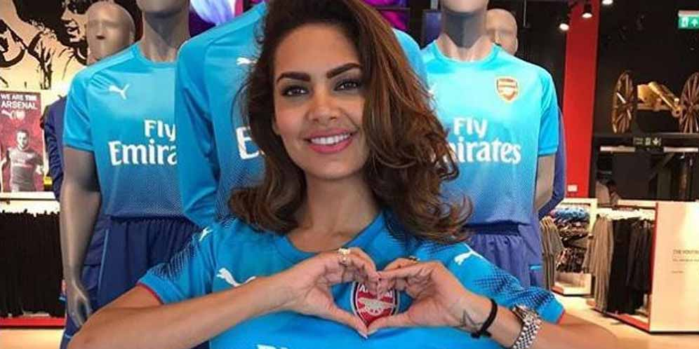 Promo Unik Arsenal Gaet Si Cantik dari Bollywood